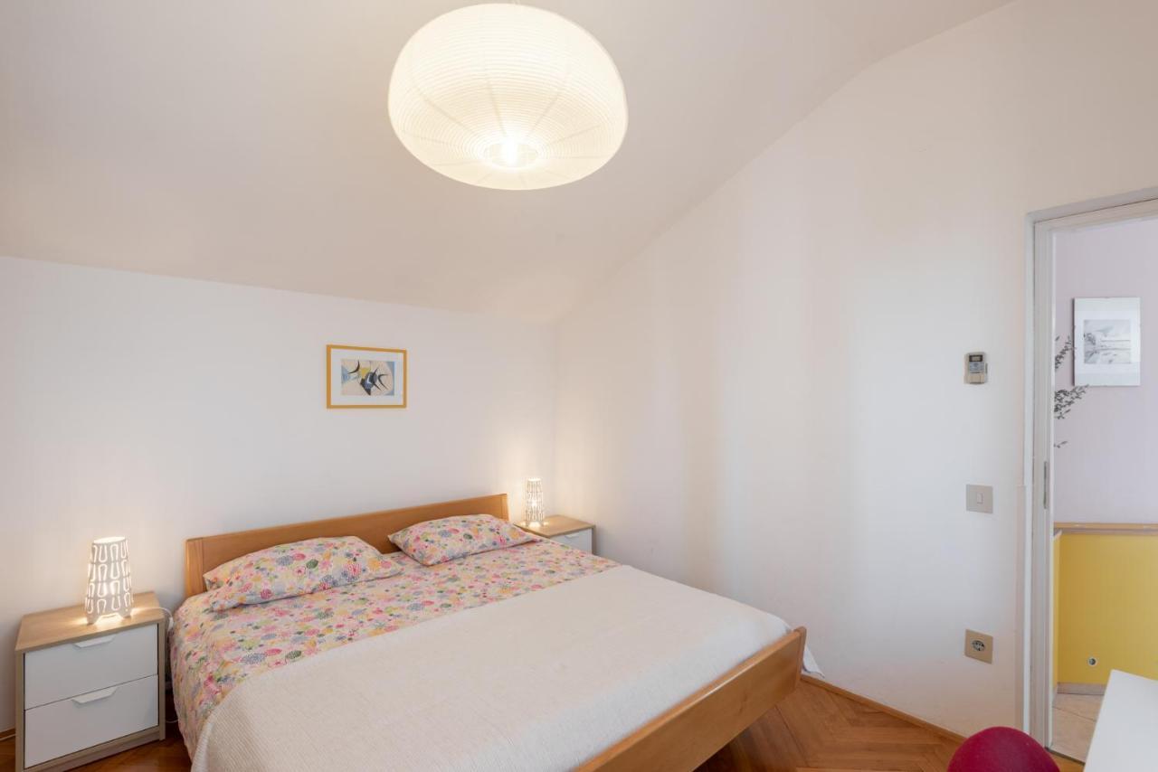 Apartment Anna 2 Pula Exterior photo